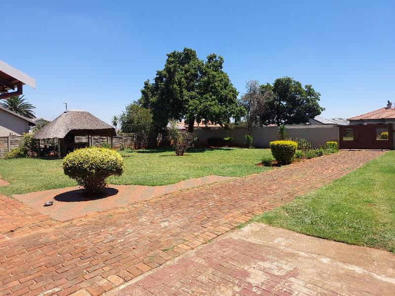 To Let 3 Bedroom Property for Rent in Dawn Park Gauteng