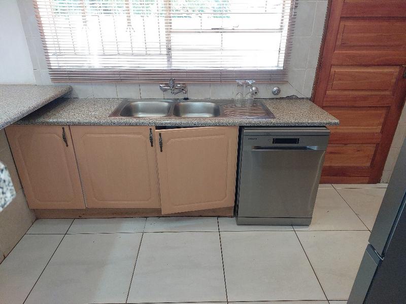 To Let 3 Bedroom Property for Rent in Dawn Park Gauteng