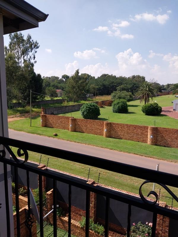 2 Bedroom Property for Sale in Fairlead Gauteng