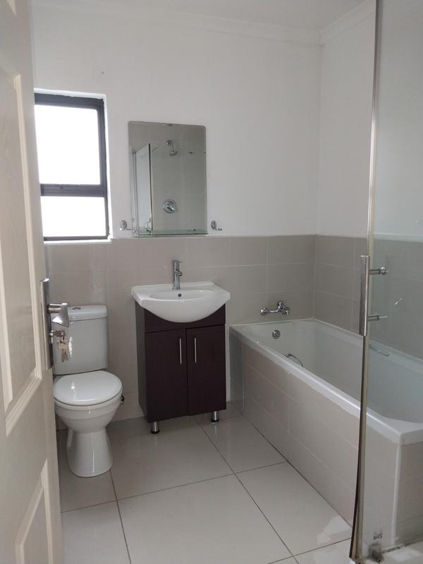 2 Bedroom Property for Sale in Fairlead Gauteng