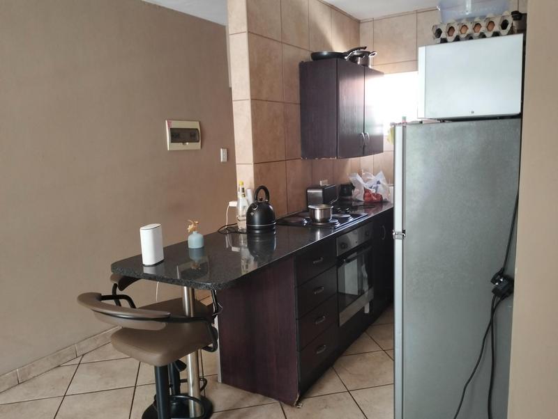2 Bedroom Property for Sale in Kosmosdal Gauteng