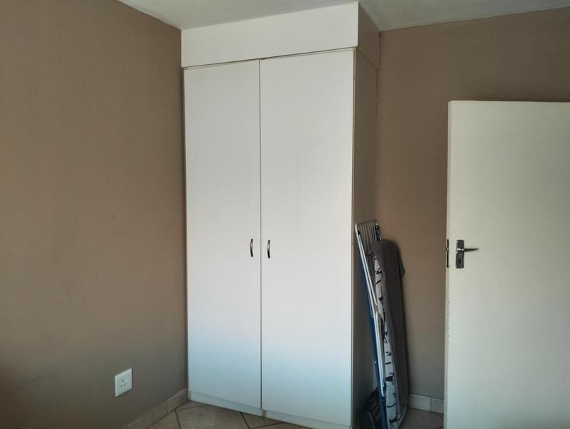 2 Bedroom Property for Sale in Kosmosdal Gauteng