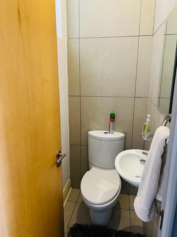To Let 1 Bedroom Property for Rent in Sandown Gauteng