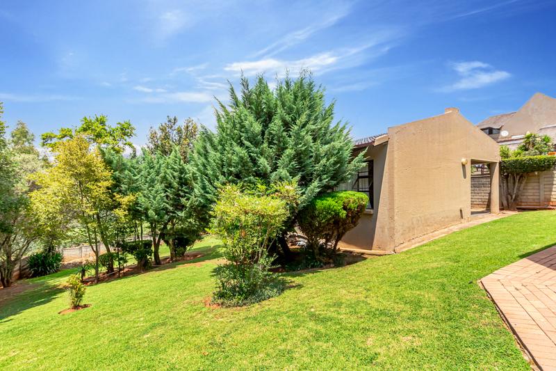 4 Bedroom Property for Sale in Rangeview Gauteng