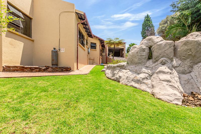 4 Bedroom Property for Sale in Rangeview Gauteng