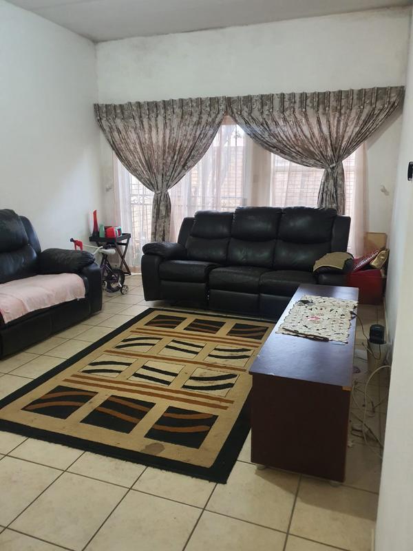 2 Bedroom Property for Sale in Florida Gauteng