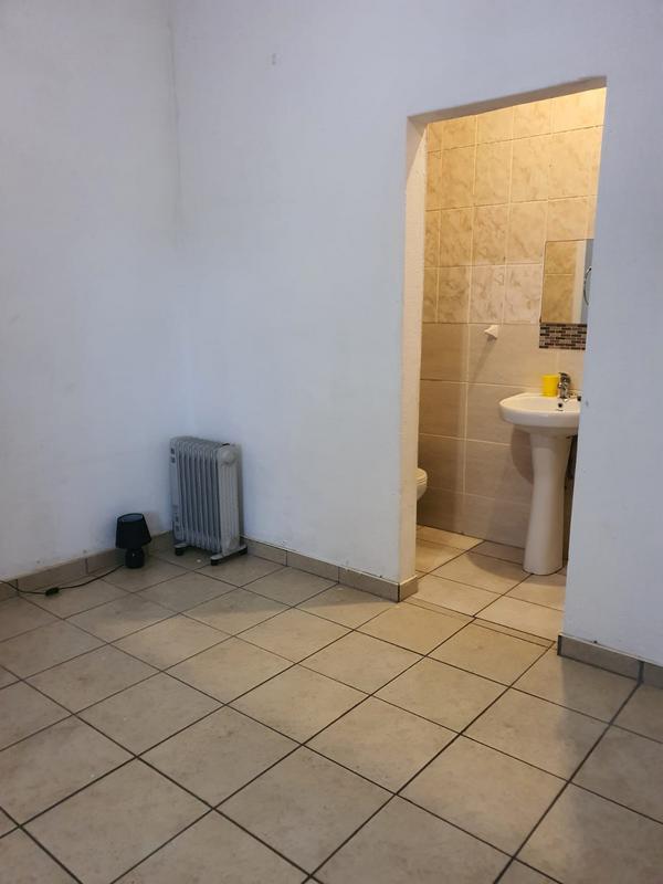 2 Bedroom Property for Sale in Florida Gauteng