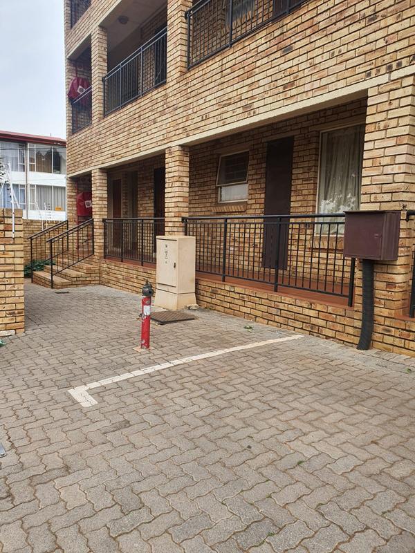 2 Bedroom Property for Sale in Florida Gauteng
