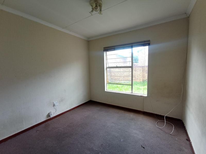 2 Bedroom Property for Sale in Honeypark Gauteng