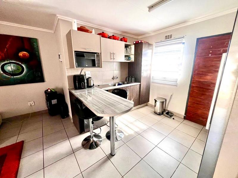 To Let 3 Bedroom Property for Rent in Protea Glen Gauteng