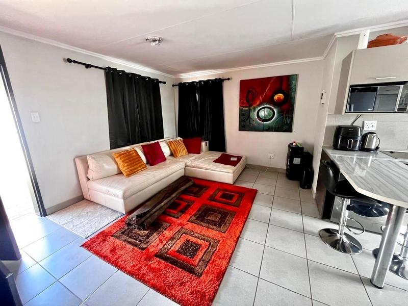 To Let 3 Bedroom Property for Rent in Protea Glen Gauteng