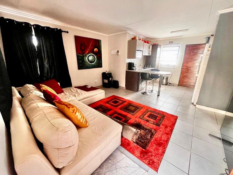 To Let 3 Bedroom Property for Rent in Protea Glen Gauteng