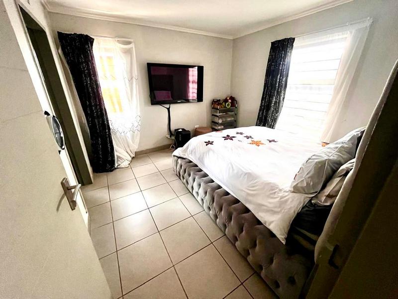 To Let 3 Bedroom Property for Rent in Protea Glen Gauteng