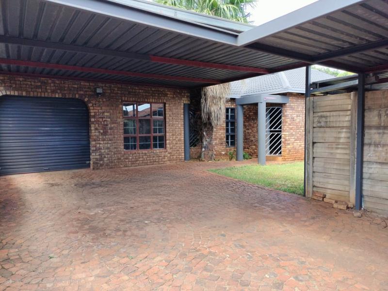 4 Bedroom Property for Sale in Doornpoort Gauteng