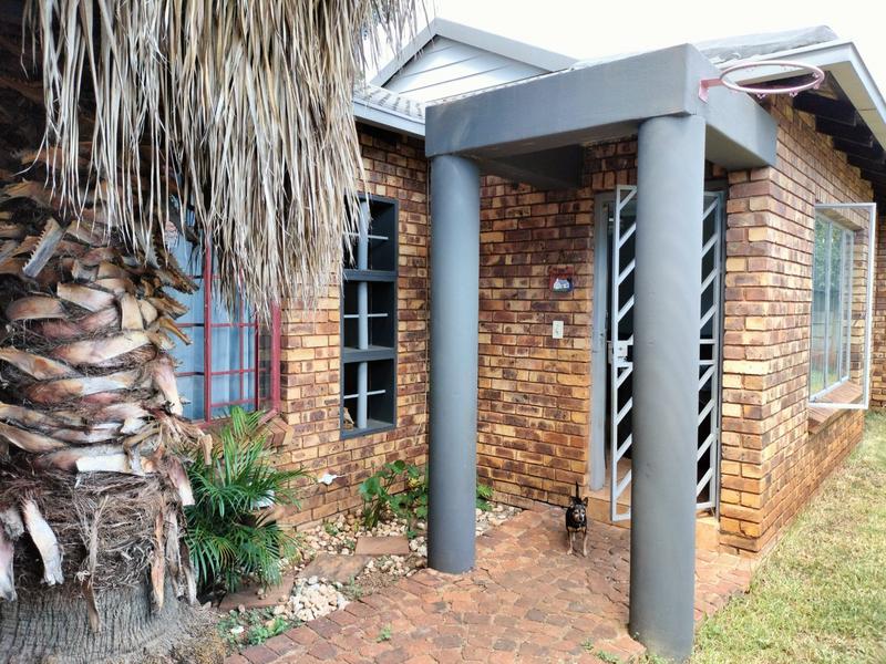 4 Bedroom Property for Sale in Doornpoort Gauteng