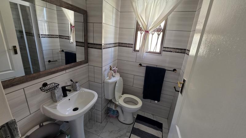 3 Bedroom Property for Sale in Montana Tuine Gauteng