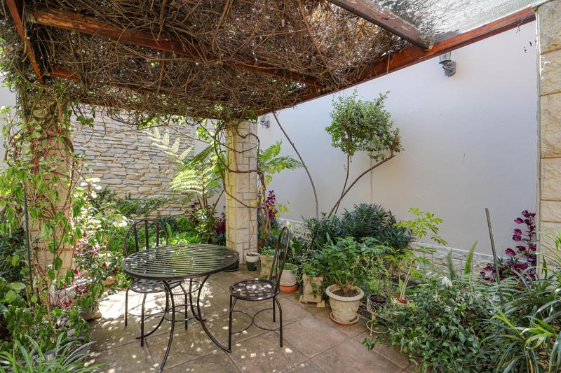 6 Bedroom Property for Sale in Chartwell Gauteng