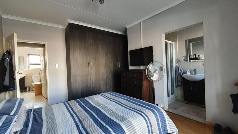 2 Bedroom Property for Sale in Fairlead Gauteng
