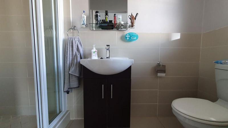 2 Bedroom Property for Sale in Fairlead Gauteng