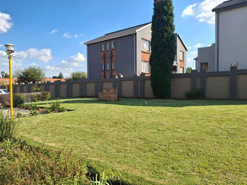 2 Bedroom Property for Sale in Rynfield Gauteng