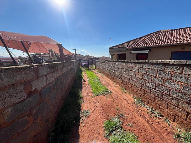 3 Bedroom Property for Sale in Dawn Park Gauteng