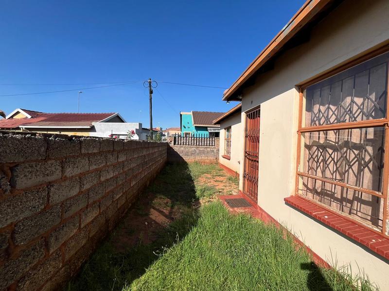 3 Bedroom Property for Sale in Dawn Park Gauteng