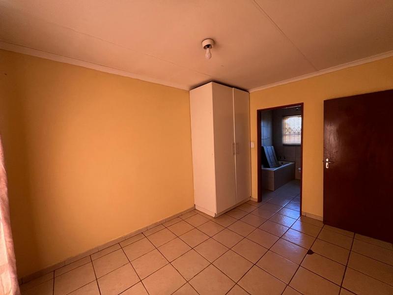 3 Bedroom Property for Sale in Dawn Park Gauteng