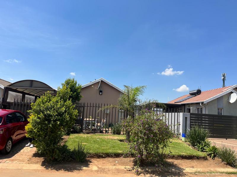 2 Bedroom Property for Sale in Windmill Park Gauteng