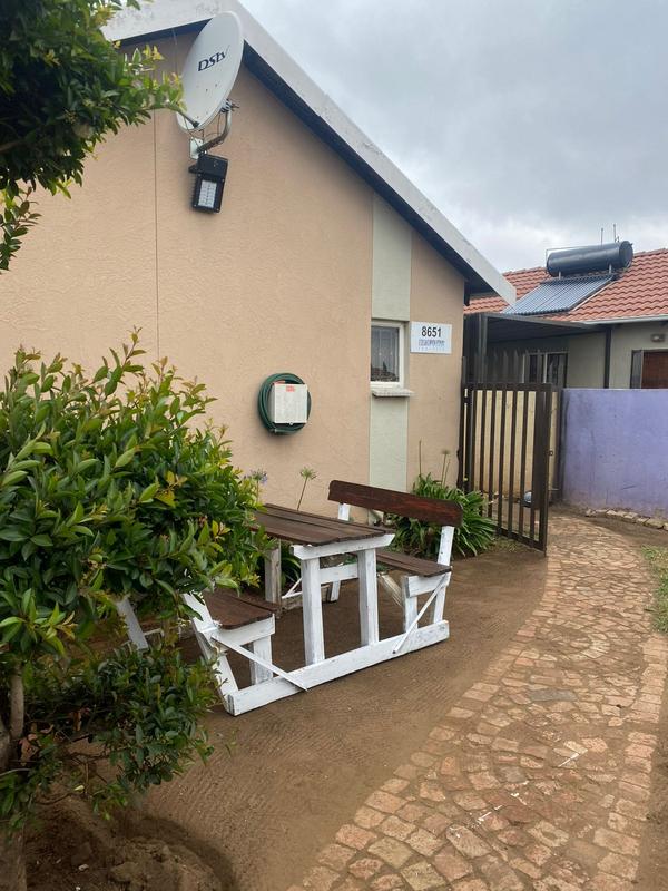 2 Bedroom Property for Sale in Windmill Park Gauteng