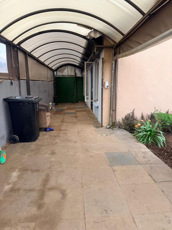 2 Bedroom Property for Sale in Windmill Park Gauteng