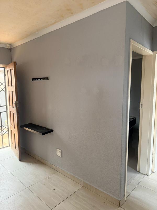 2 Bedroom Property for Sale in Windmill Park Gauteng