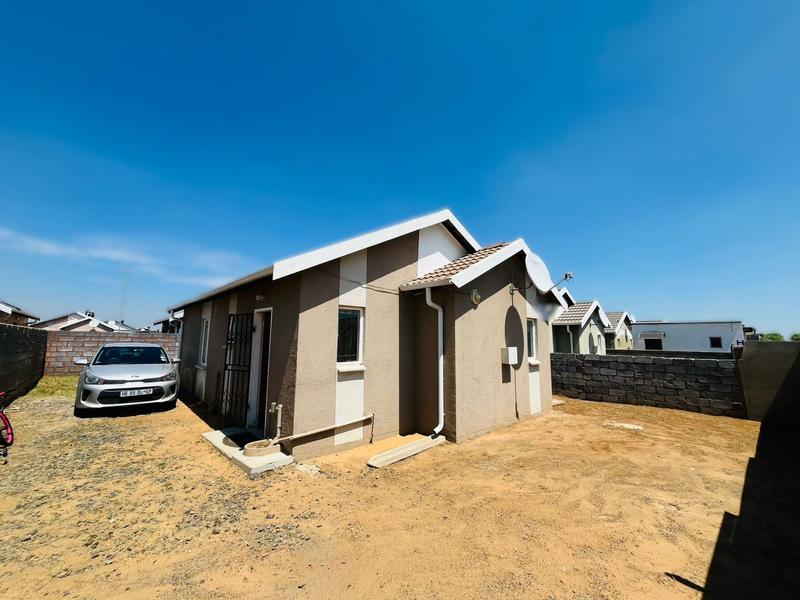 3 Bedroom Property for Sale in Windmill Park Gauteng