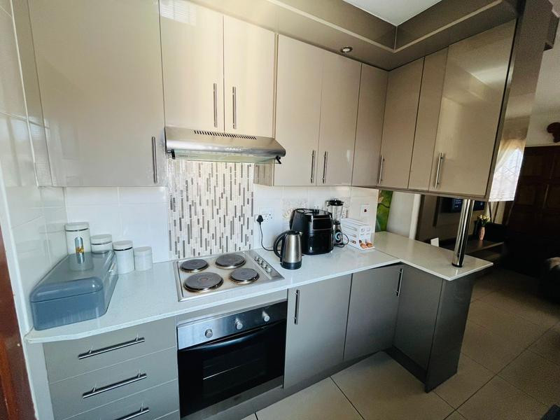 3 Bedroom Property for Sale in Windmill Park Gauteng