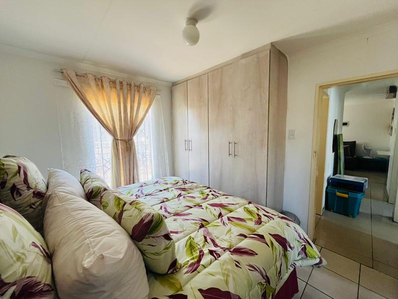 3 Bedroom Property for Sale in Windmill Park Gauteng