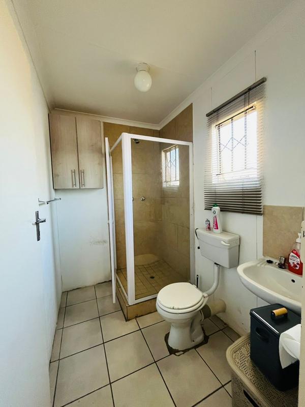3 Bedroom Property for Sale in Windmill Park Gauteng