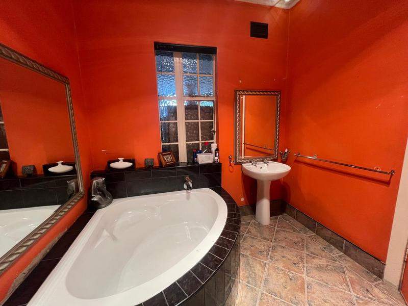 4 Bedroom Property for Sale in Delville Gauteng