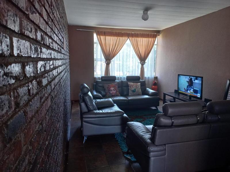 2 Bedroom Property for Sale in Germiston South Gauteng