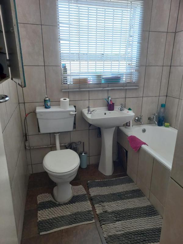 2 Bedroom Property for Sale in Germiston South Gauteng