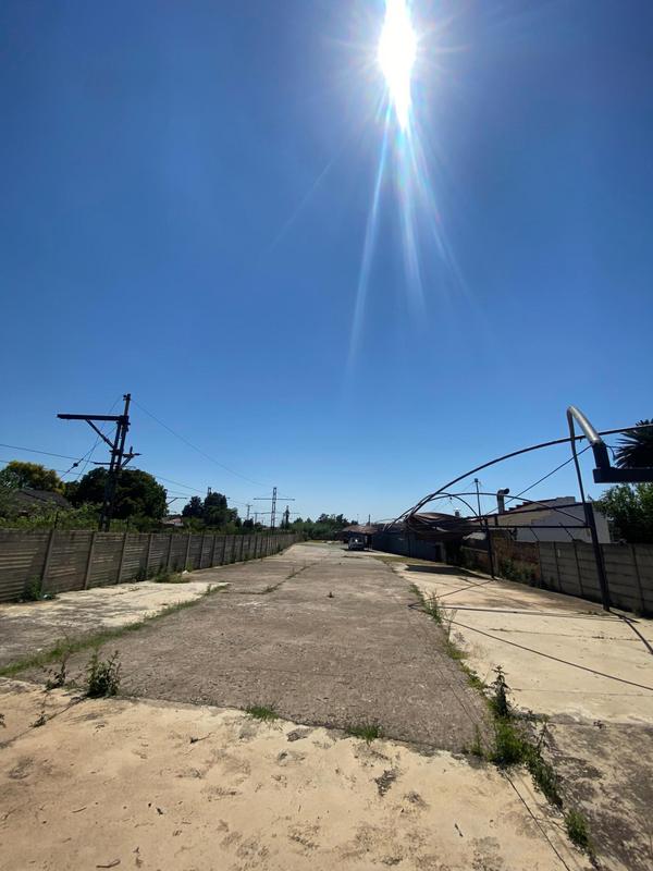 Commercial Property for Sale in Selection Park Gauteng