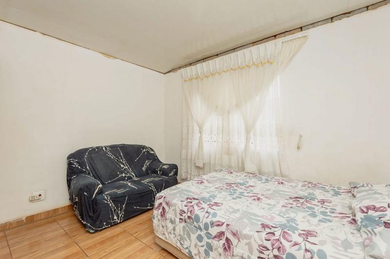 4 Bedroom Property for Sale in Lenasia South Gauteng