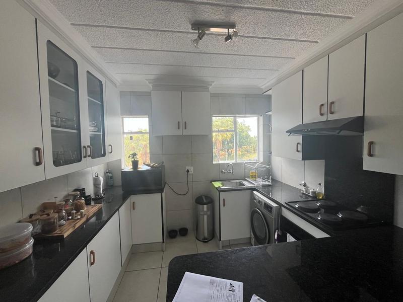 2 Bedroom Property for Sale in Linmeyer Gauteng