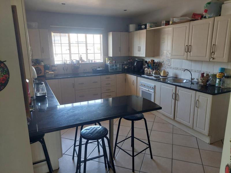 4 Bedroom Property for Sale in Strydfontein and surrounds Gauteng
