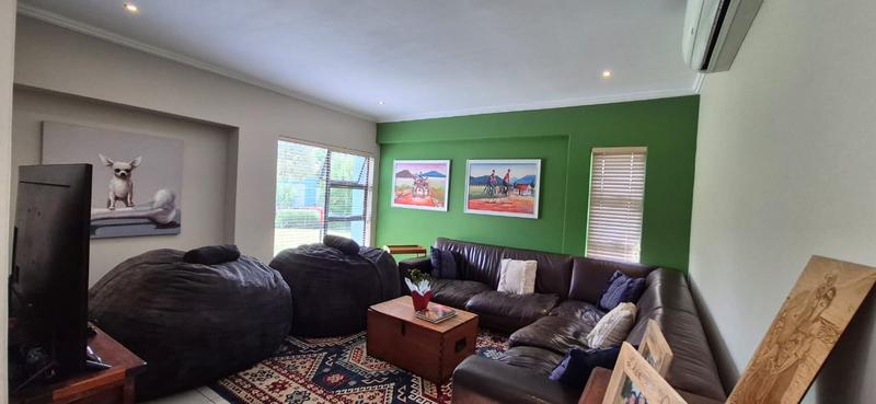 4 Bedroom Property for Sale in Midstream Ridge Gauteng