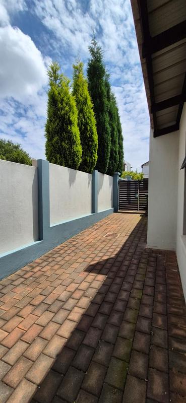 4 Bedroom Property for Sale in Midstream Ridge Gauteng