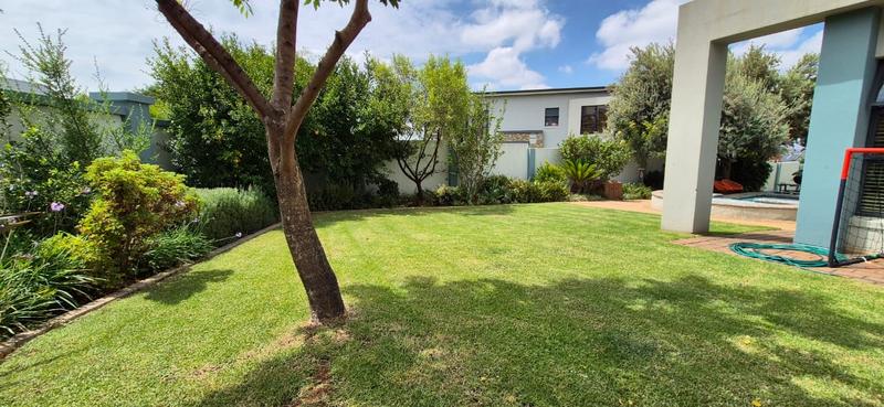 4 Bedroom Property for Sale in Midstream Ridge Gauteng