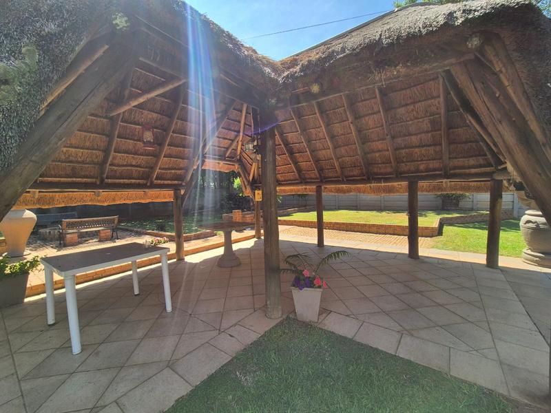 3 Bedroom Property for Sale in Brackenhurst Gauteng