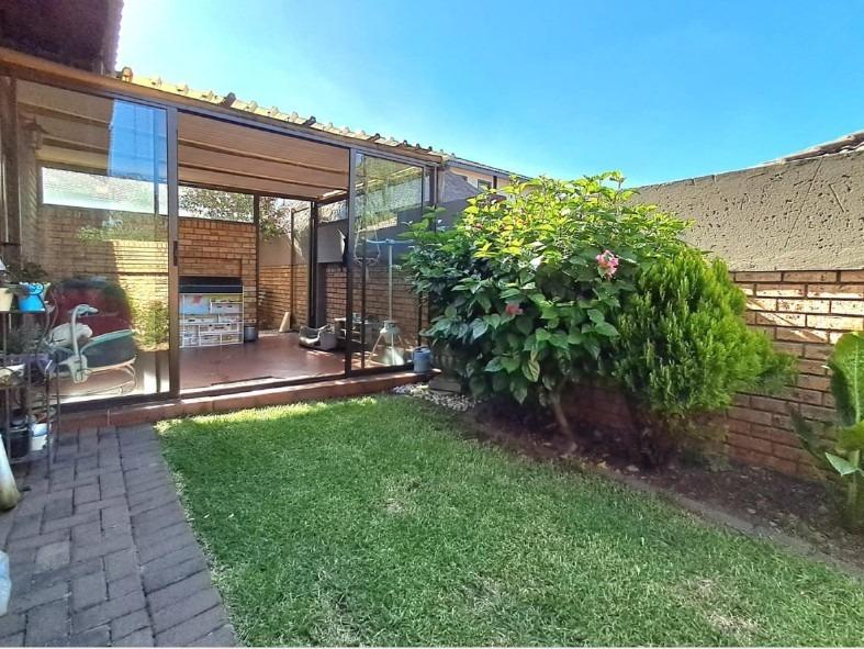 3 Bedroom Property for Sale in Raceview Gauteng
