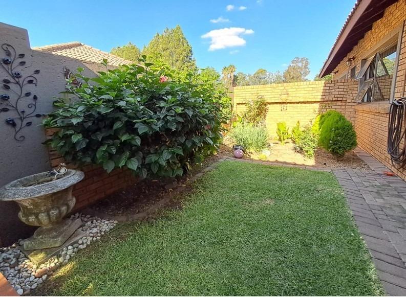 3 Bedroom Property for Sale in Raceview Gauteng