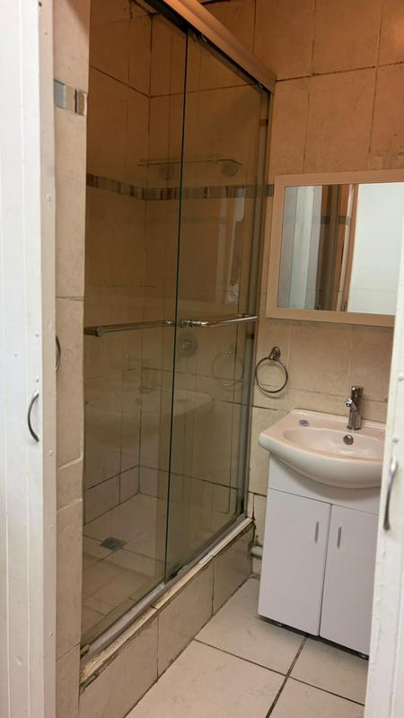 To Let 1 Bedroom Property for Rent in Roosevelt Park Gauteng