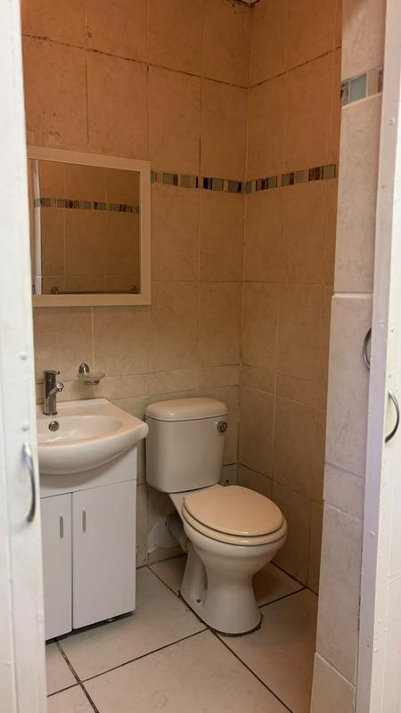 To Let 1 Bedroom Property for Rent in Roosevelt Park Gauteng